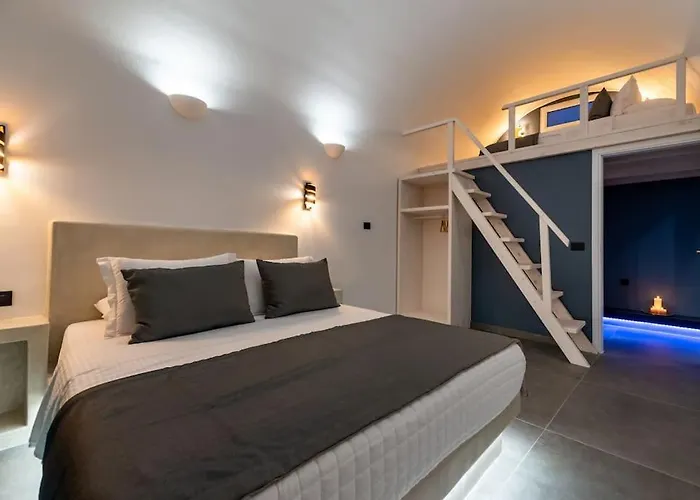 The Penthouse Santorini, Kamari, Thira Firá