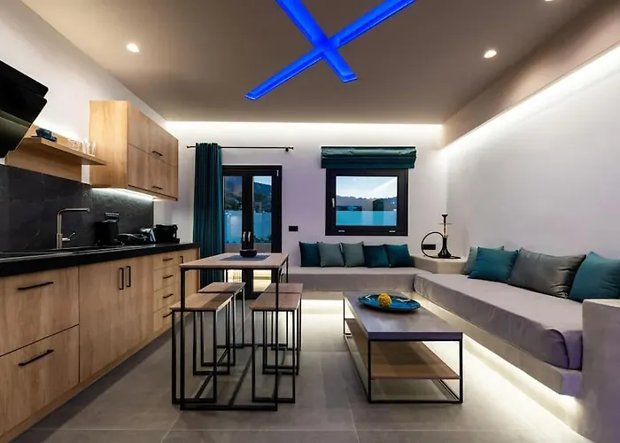 Appartement The Penthouse Santorini, Kamari, Thira *