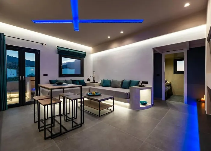 The Penthouse Santorini, Kamari, Thira