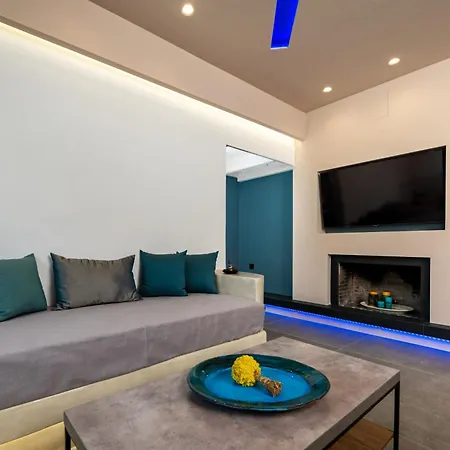 公寓 The Penthouse Santorini, Kamari, Thira